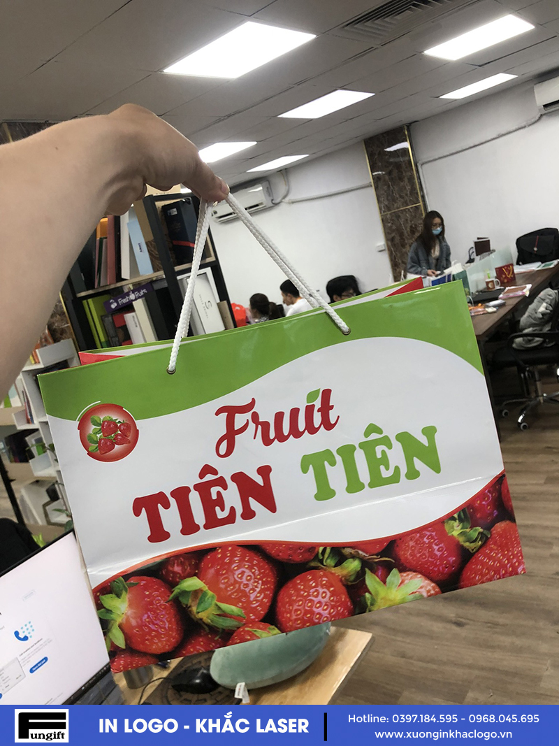 Túi giấy đựng quà