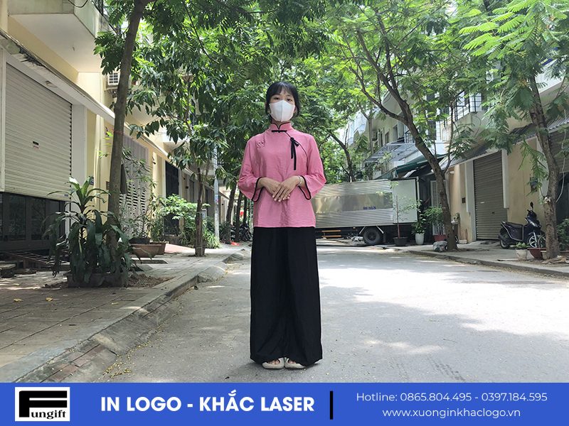 Nhận gia công in logo lên bộ quần áo