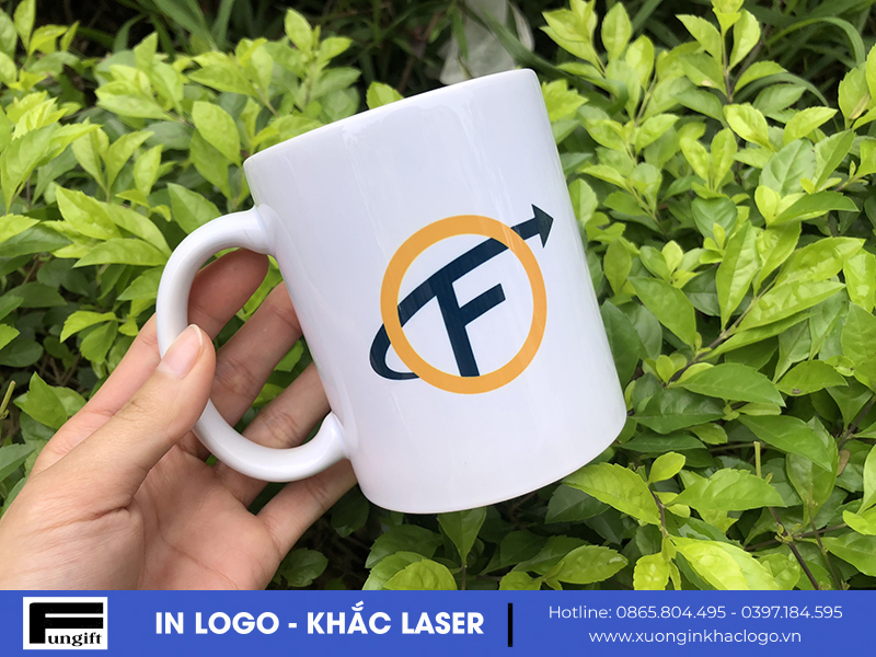 Cốc Sứ In Logo Làm Quà Tặng Doanh Nghiệp Cho F mills Giá Rẻ