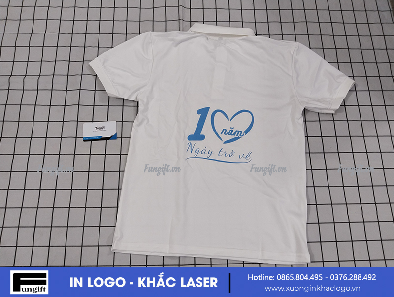 In áo theo yêu cầu 1 cái