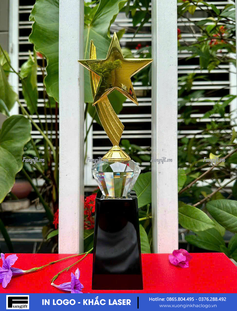 In cúp giải thưởng đẹp chất lượng