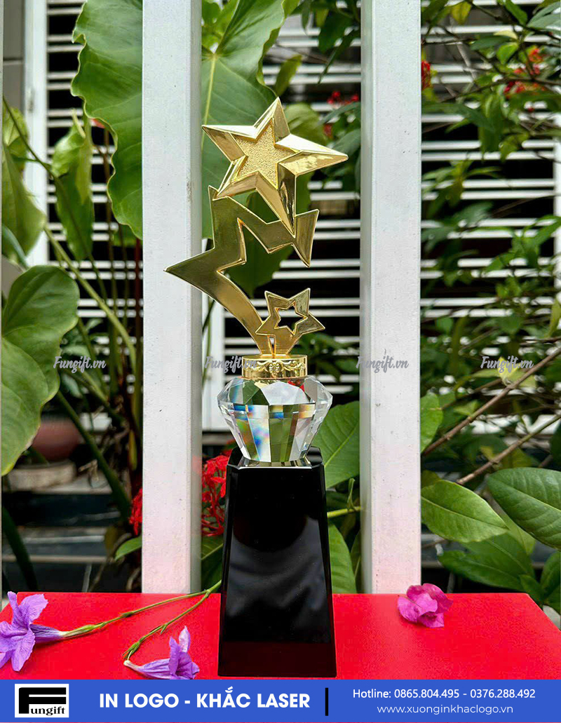 In lên cúp số lượng ít