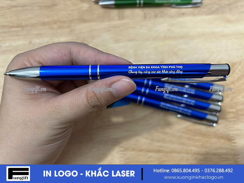 Nhận khắc bút ký số lượng ít