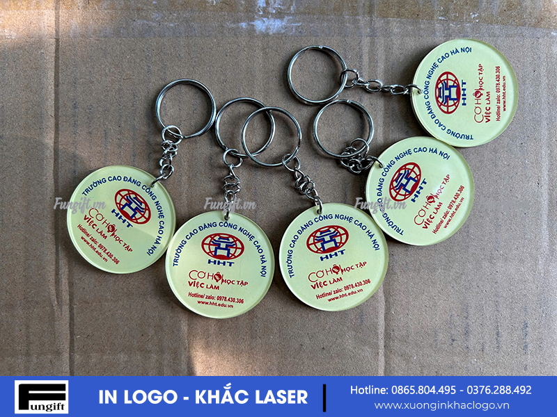 Quà tặng móc khóa in logo