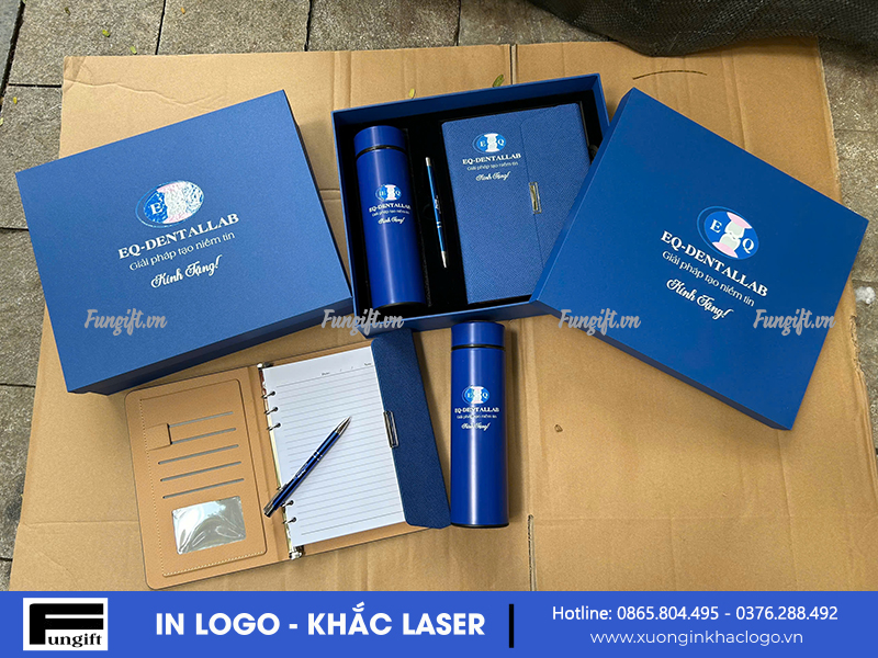 Quà tặng hộp sổ bình bút in tên