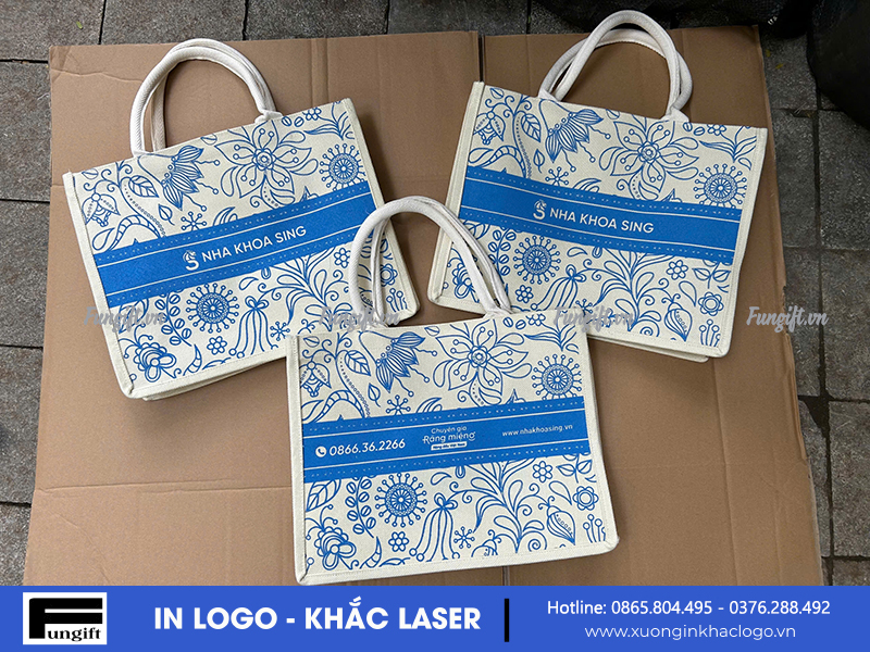 Quà tặng khách hàng túi vải giả đay