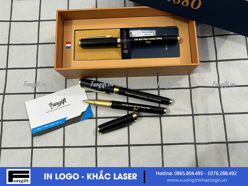 Bút kim loại khắc tên