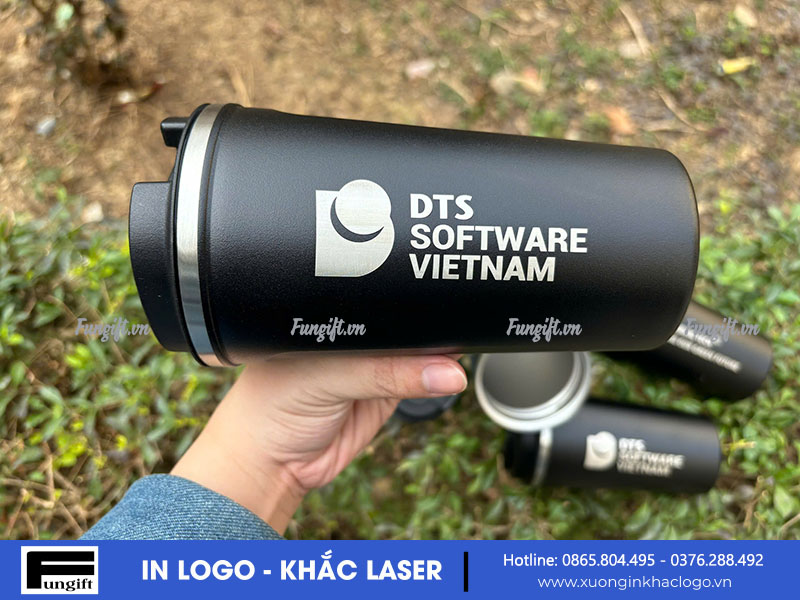 Mẫu cốc coffee khắc logo công ty