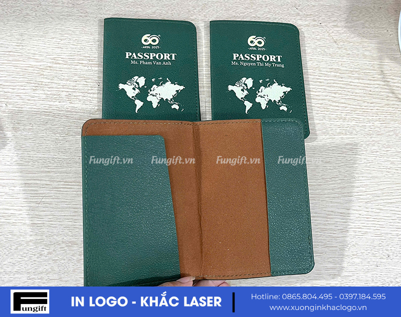 Ví passport quà tặng in tên
