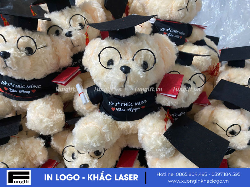 Gấu cử nhân in logo kèm phụ kiện