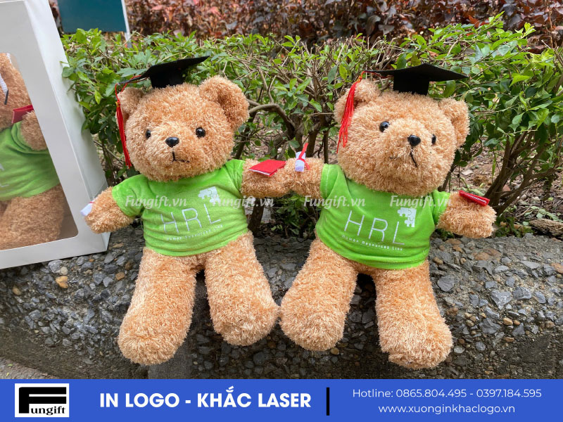 Quà tặng gấu bông kèm ô gấp in tên