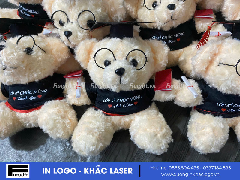 Xưởng in gấu cử nhân số lượng lớn