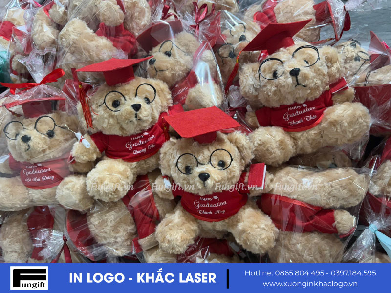 Gấu bông tặng lễ tốt nghiệp in theo yêu cầu
