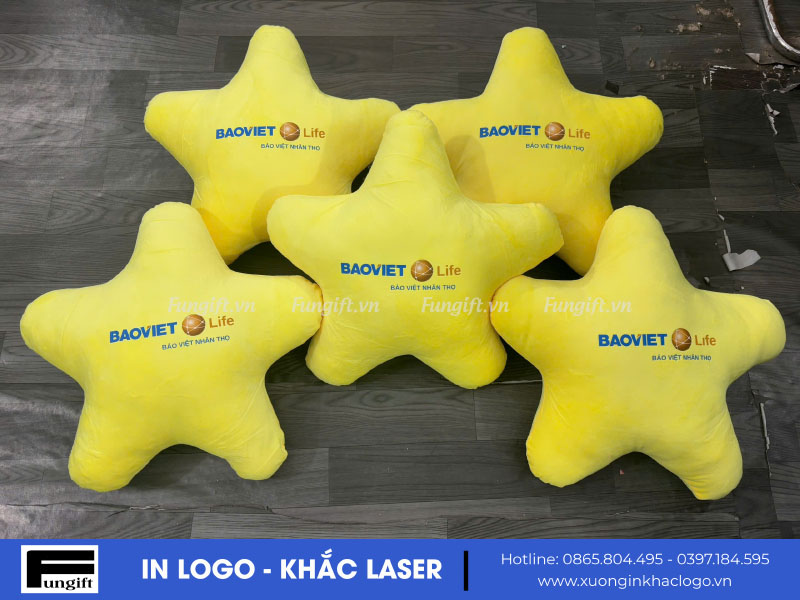 Gối ngôi sao in theo yêu cầu