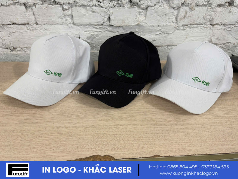 Mũ lưỡi trai in chữ