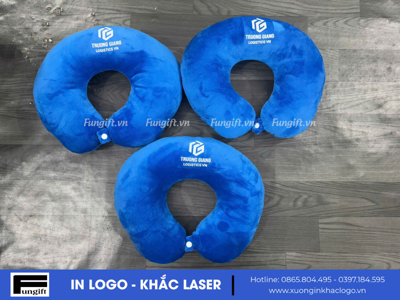 Nơi sản xuất gối cổ chữ U tựa cổ giá rẻ, quà tặng tour du lịch