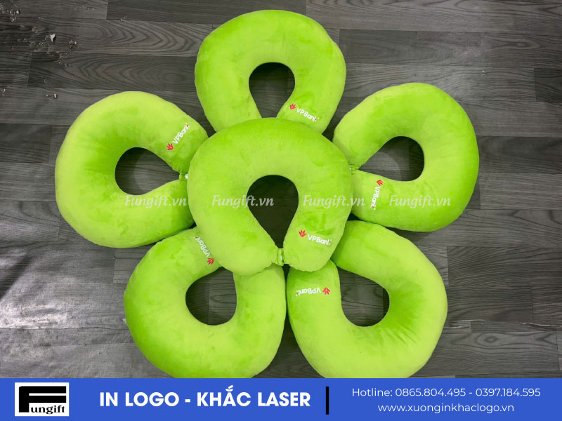 Xưởng sản xuất gối kê cổ chữ U in logo theo yêu cầu