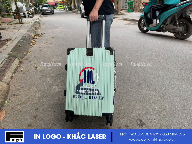 In vali theo yêu cầu tại Hà Nội