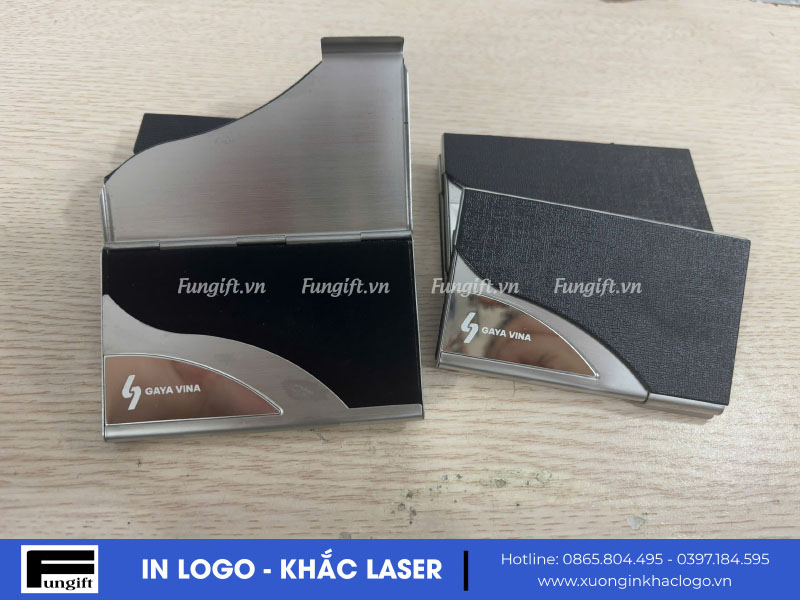 Dịch vụ khắc logo lên hộp đựng namecard