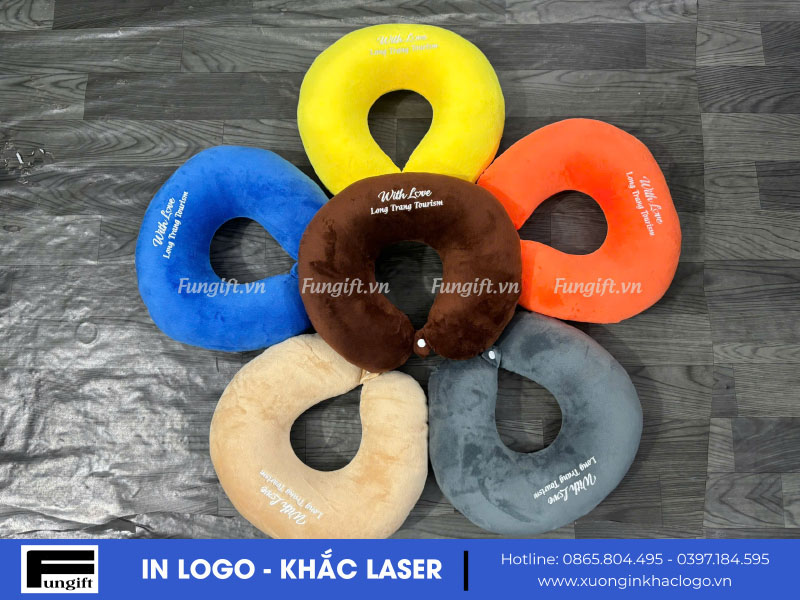 Gối chữ U kê cổ in thêu logo theo yêu cầu