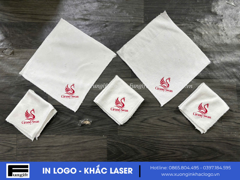 Khăn lau cốc rượu in theo yêu cầu
