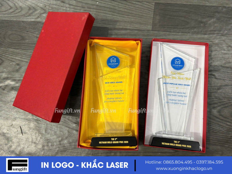 Sản xuất cúp pha lê theo yêu cầu