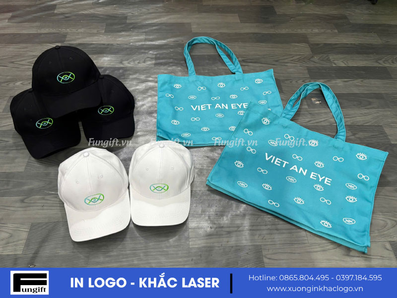Túi vải và mũ lưỡi trai quà tặng